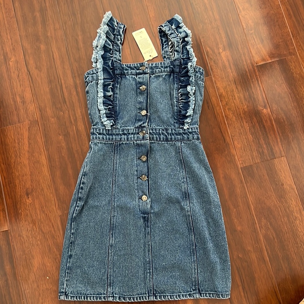 Elan Ruffle Sleeve Jean Dress